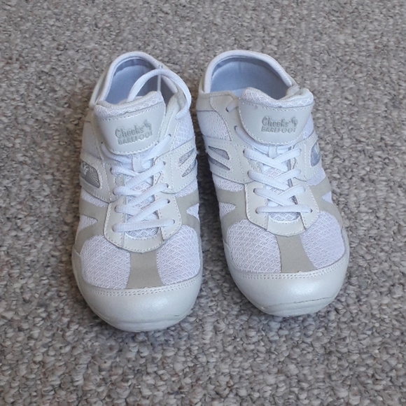 NWOB Cheeks Barefoot Tony Litle Designs Shoes. - Picture 2 of 8